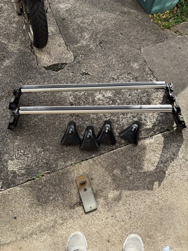 Roof rack - roof,