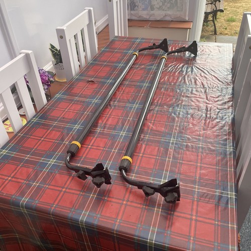Roof rack - roof,